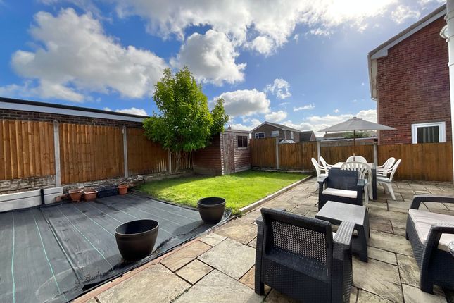 3 Aynsley Close, Stoke-On-Trent photo 4