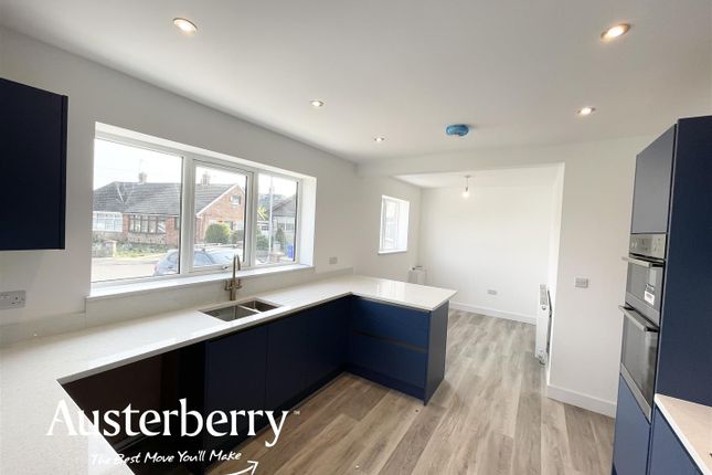 12, Mayneford Place, Stoke-On-Trent photo 3