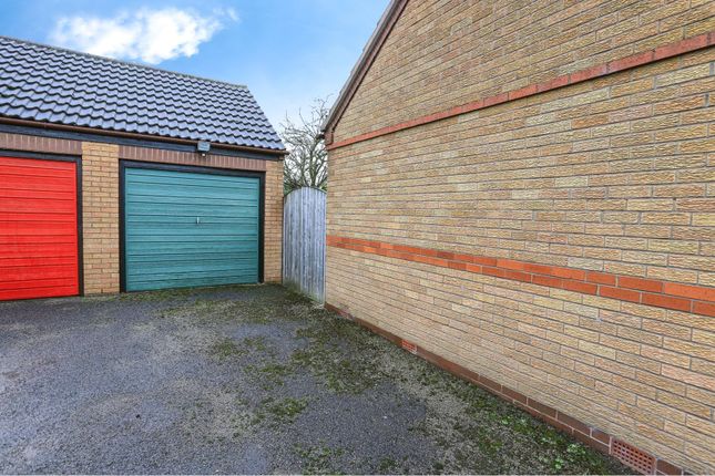 Detached bungalow for sale in Fairfields, Castleford