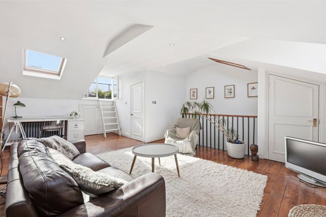 E, 202, Gloucester Terrace, London photo 2