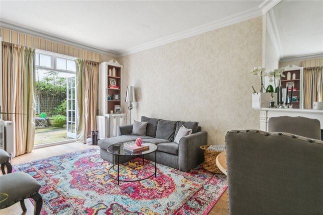 Flat to rent in Palace Court, Notting Hill, London