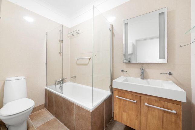 Flat for sale in Lancaster Road, South Norwood, London