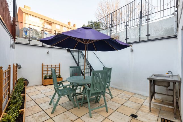 Thumbnail Flat for sale in Median Road, Lower Clapton