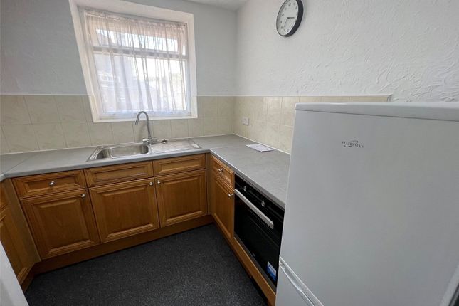 Flat 10, Consulate House,, Canute Road, Hampshire photo 2