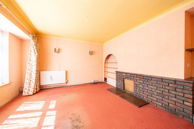 198, Beech Road, St. Albans photo 2