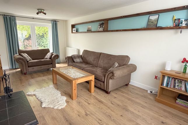 2 Devonshire Place, Tewkesbury photo 4