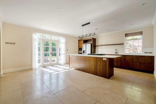 Melbury Place, Wentworth Drive, Virginia Water photo 4