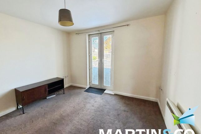 2, Meadow Court, Wakefield photo 3