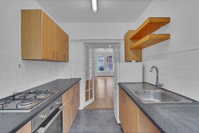 56a, Silvester Road, London photo 4