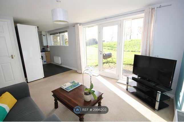 Honey Court Sotherby Drive, Cheltenham photo 3