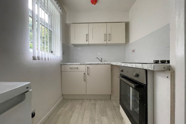 Flat 2, 60b, Rea Valley Drive, Birmingham photo 4