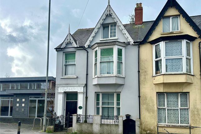 Thumbnail Flat to rent in The Basement Flat, London Road, Pembroke Dock, Pembrokeshire
