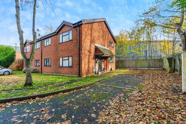 2-bed flat on Flat 8, Ridgeway Court, Bentley Road North, Walsall, £65,000