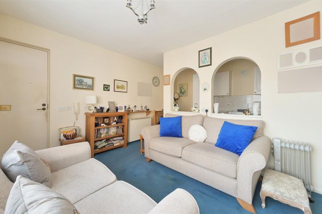 Flat for sale in Prospect Place, Epsom