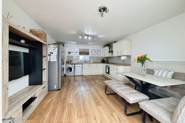 Carricks Court,2, Brampton photo 2