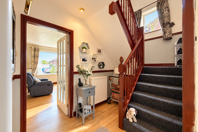 10, Lucerne Road, Stockport photo 4