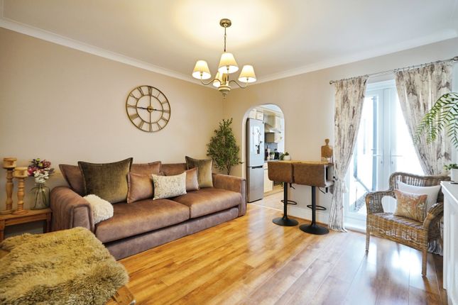109, Moira Road, Swadlincote photo 3
