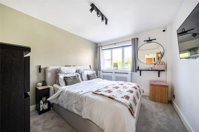 6, Kingfisher Close, Orpington photo 2