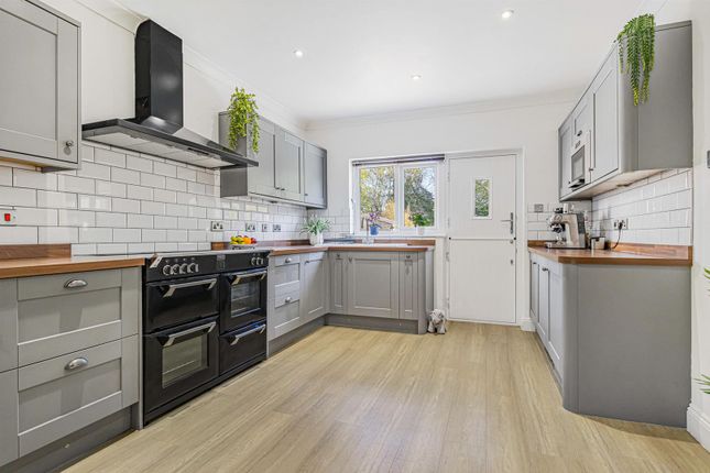 24, Newmarket Road, Newmarket photo 2