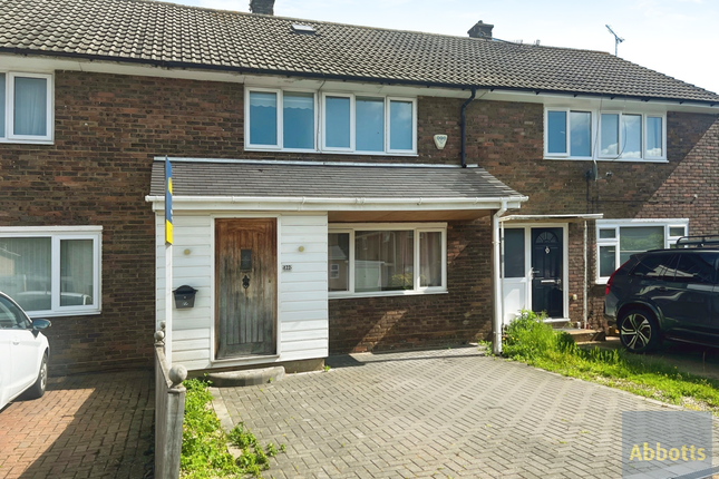 Thumbnail Property to rent in The Knares, Basildon