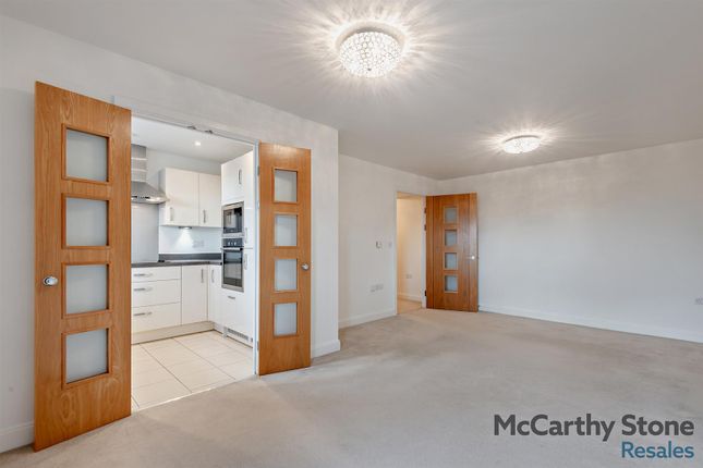 43 Eleanor House, 232 London Road, St. Albans photo 4
