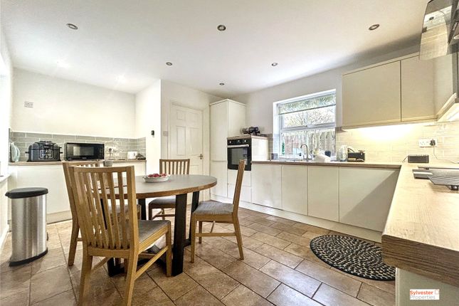30, Hunters Close, Consett photo 4
