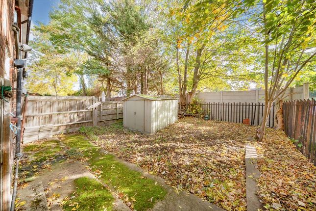 112, Myrtle Road, Hounslow photo 4