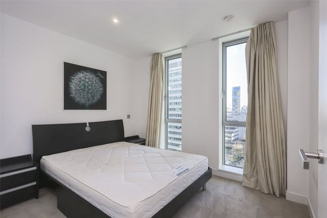 Flat for sale in Pan Peninsula Square, Canary Wharf