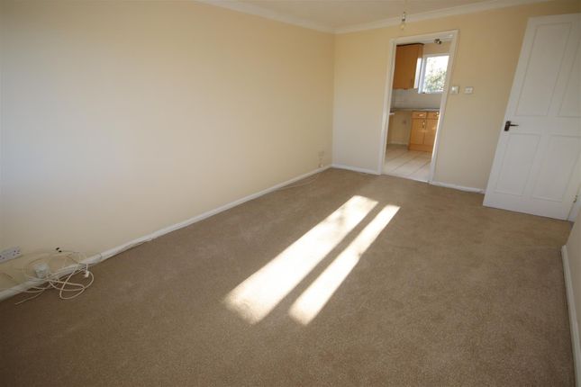 2, Weavern Court, Chippenham photo 4
