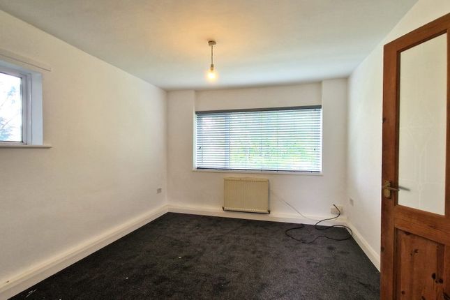 8 Moor Court, Burwood Road, NORTH SHIELDS photo 2