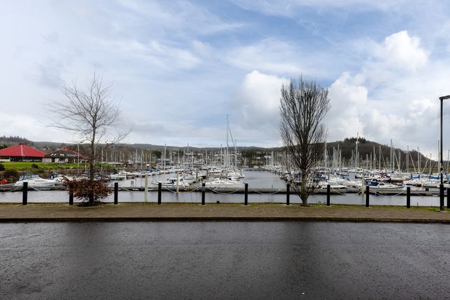 Thumbnail Town house for sale in Harbourside, Greenock