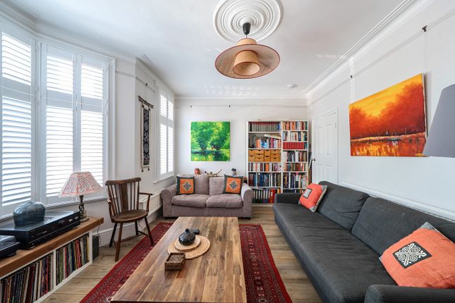 3-bed flat on 16a, Maybury Gardens, Willesden, £500,000
