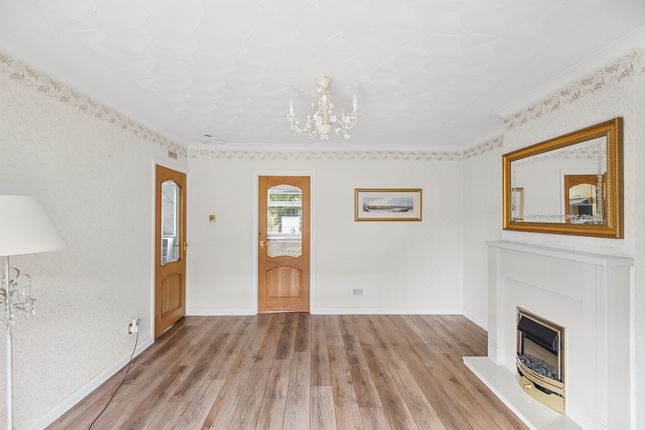 30 Muirhouse Drive, Motherwell photo 4