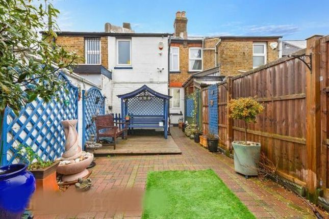 Terraced house for sale in Brandon Road, Sutton