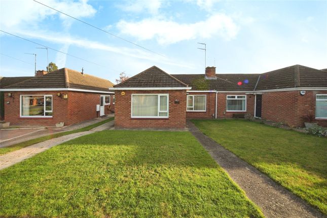 Bungalow for sale in Hadrian Avenue, Dunstable, Bedfordshire