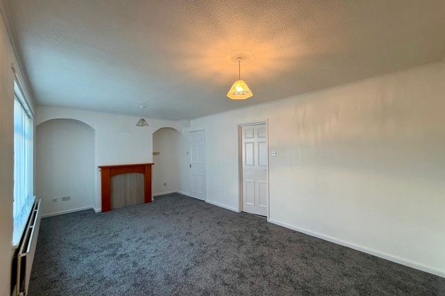 99 Windsor Drive, Wallsend photo 2