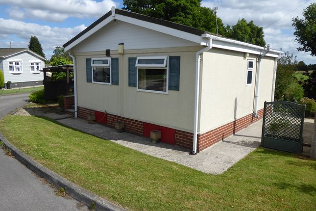 Mobile/park home for sale in Brookfield Park, Mill Lane, Old Tupton, Nr Chesterfield, Derbyshire