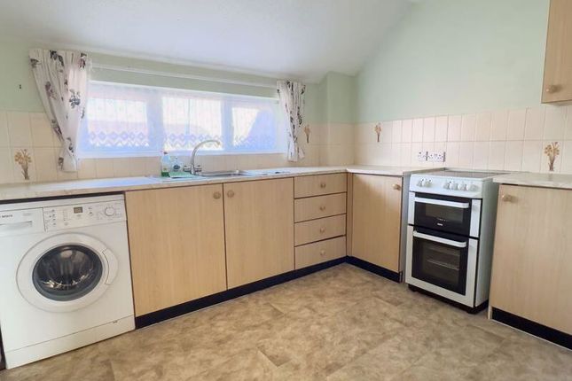 Kingfisher Court, Bognor Regis photo 2
