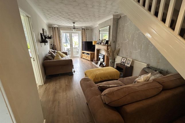 9, Katrine Road, Stourport-On-Severn photo 2