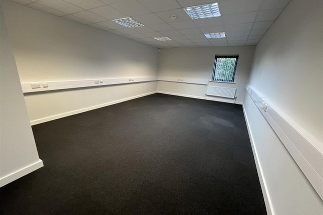 Thumbnail Office to let in Sunderland Road, Northfields Industrial Estate, Market Deeping, Peterborough