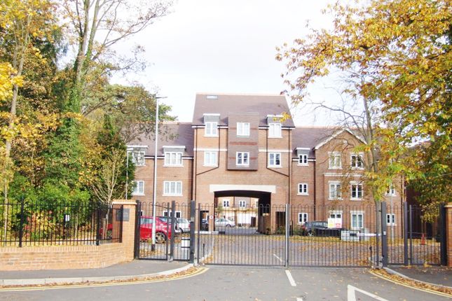 Thumbnail Flat for sale in Church Road, Nascot Wood, Watford