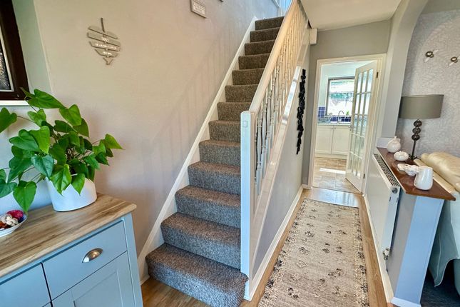 84 Grange Avenue, Cheadle photo 2