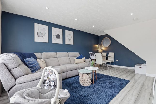 68, Irvine Drive, Renfrewshire photo 4