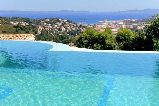 Thumbnail Villa for sale in Bormes Les Mimosas, Provence Coast (Cassis To Cavalaire), Provence - Var