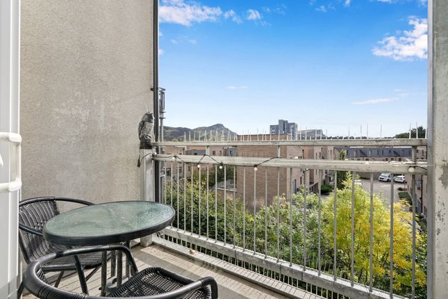 3/10, Albion Gardens, Easter Road, Edinburgh photo 4