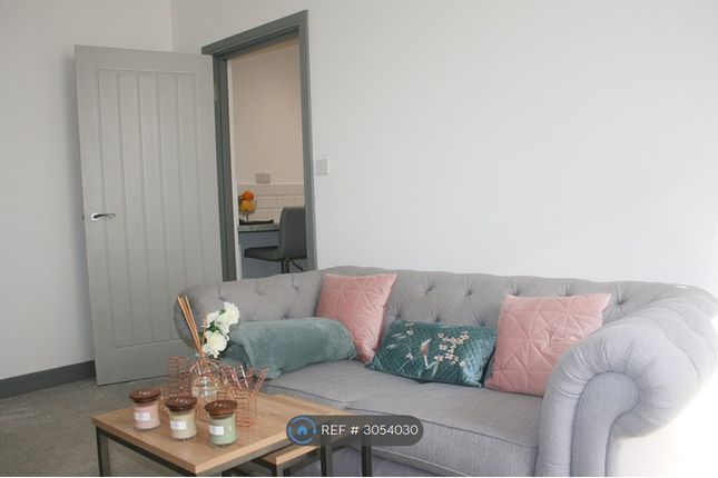 Flat, East Street, Ashburton, Newton Abbot photo 4