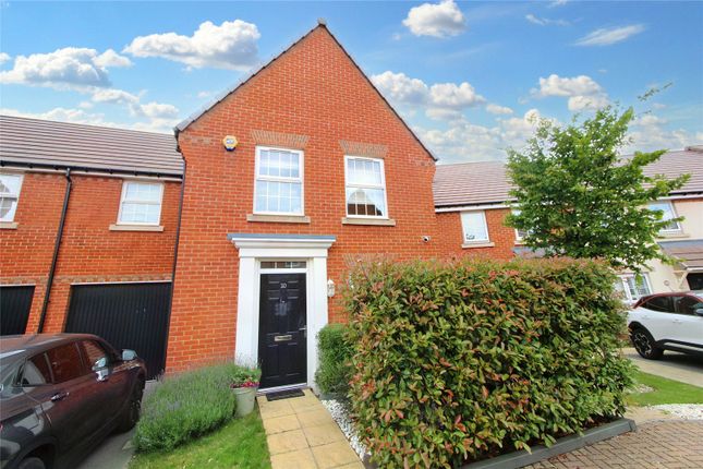 Thumbnail Semi-detached house for sale in Windflower Drive, Clanfield, Hampshire