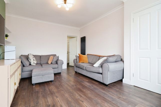 End terrace house for sale in Beaufort Gardens, Bishopbriggs, Glasgow