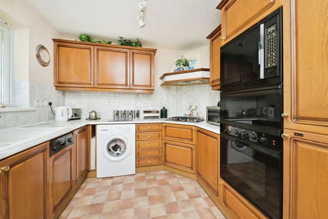 Flat for sale in The Groves, Crescent Road, Ivybridge