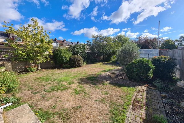 35, Milverton Road, Southampton photo 2